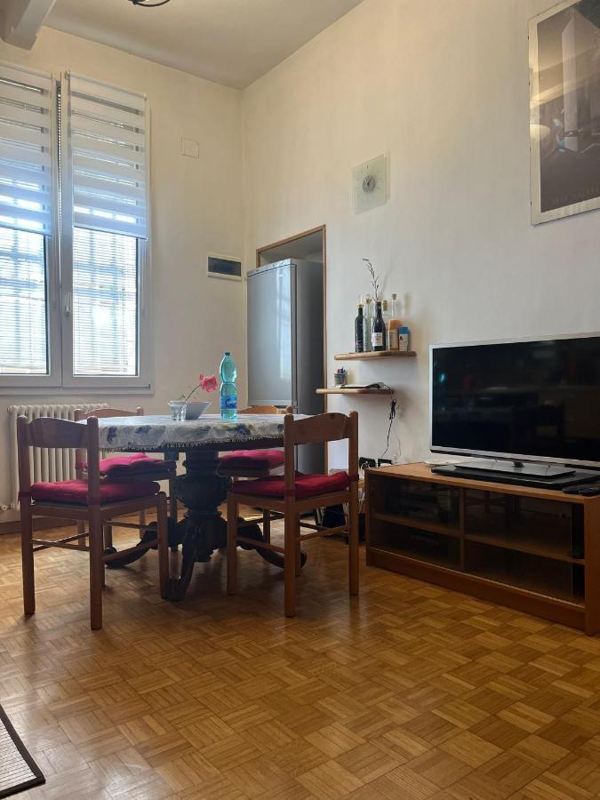 Red Sun Acquarium Apartment Bologna Ngoại thất bức ảnh